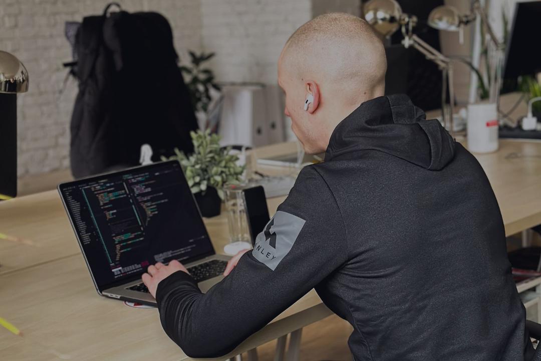 Front-end Development vs. Web Development: Differences and Similarities main photo
