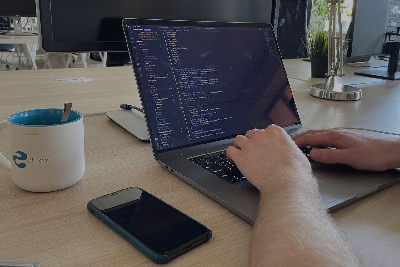 Vue.js vs. React image 11